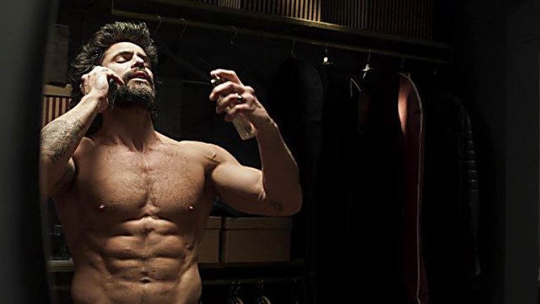 La foto totalmente desnudo de Luciano Castro que sacude las redes sociales