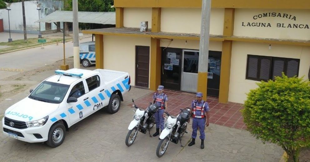 Laguna Blanca: Un joven de 29 años perdió la vida al impactar con su moto contra un árbol