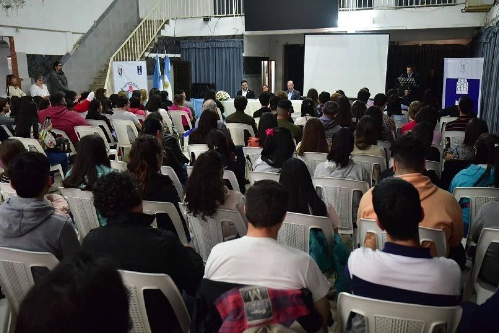 Humanidades: Comenzaron encuentros para estudiantes y docentes de Matemática