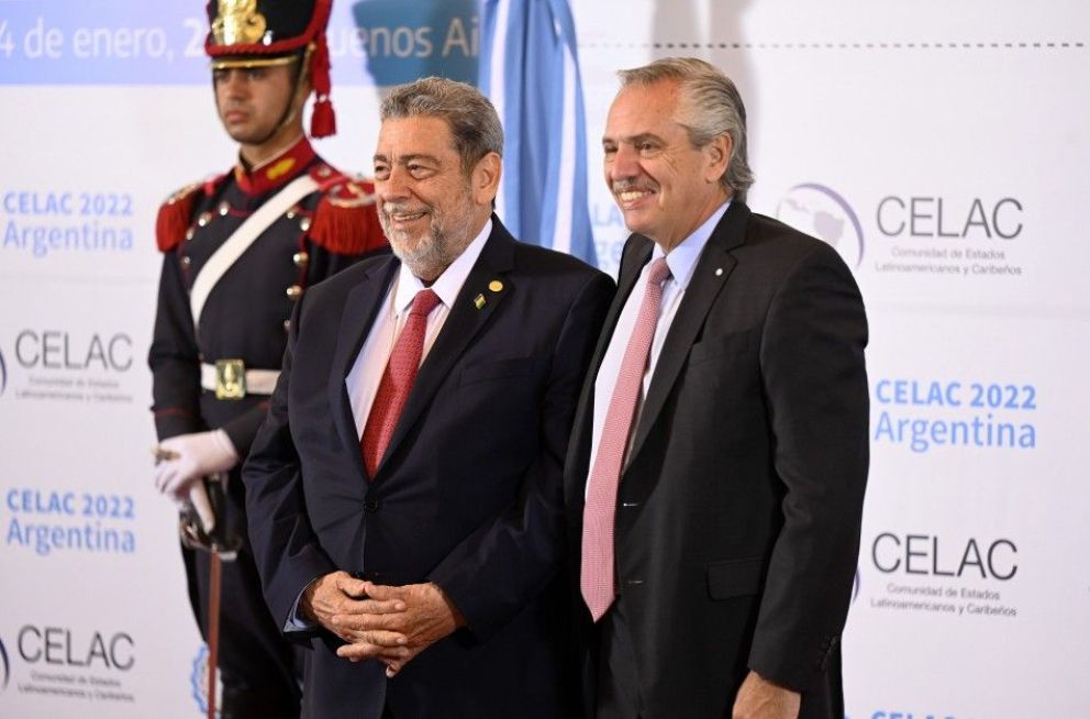 Alberto fracasó en su intento de extender su presidencia en la Celac y asume Granadinas