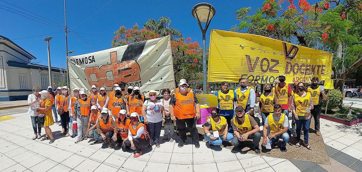 Voz Docente y Autoconvocados solicitan reunión con Insfran: "El sueldo garantizado del maestro es de 90.000 pesos y cada vez se aleja más de lo que se necesita para vivir dignamente”