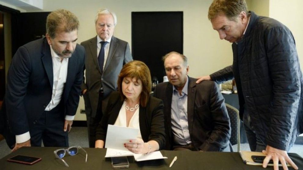 Bullrich quiere intervenirle el distrito a De Marchi