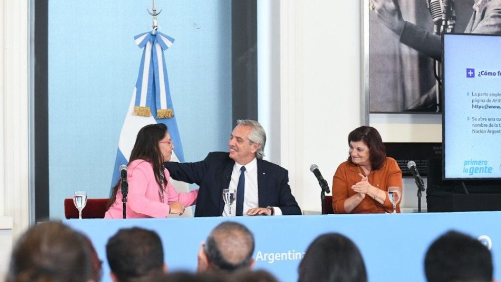 Escándalo: El Gobierno armó una comitiva de más de 200 mujeres para asistir a una cumbre en Nueva York