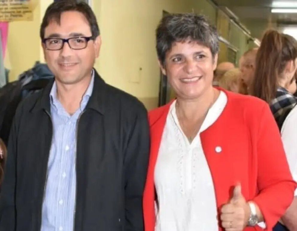 Nene-Bogado: "No podemos permitir que docentes y padres continúen manteniendo económicamente la limpieza ante el abandono de las responsabilidades del Estado en la educación"