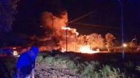Barrio Las Orquídeas: ardió un deposito clandestino con cerca de 15 mil litros de combustible gasoil