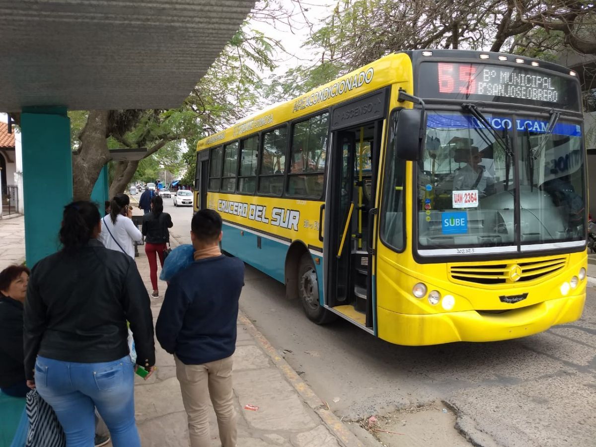 Olmedo: “Por segundo mes consecutivo tuvo que salir el municipio a poner un dinero que es de todos para poder sostener el transporte público”