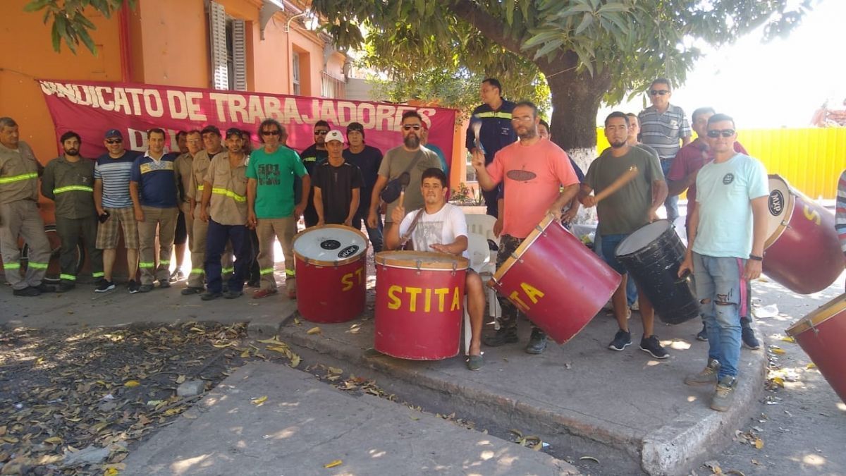 Trabajadores de UNITAN: “Vamos a dejar un petitorio para la ministra de Trabajo de la Nación para ponerla al tanto de lo que estamos sufriendo"