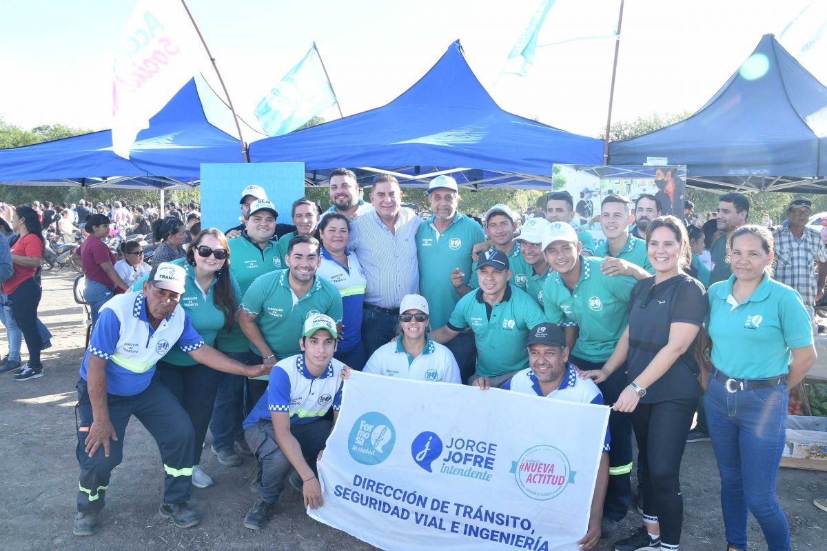 El intendente Jofré visitó el programa “La Muni en tu barrio” que se desarrolló en El Porvenir