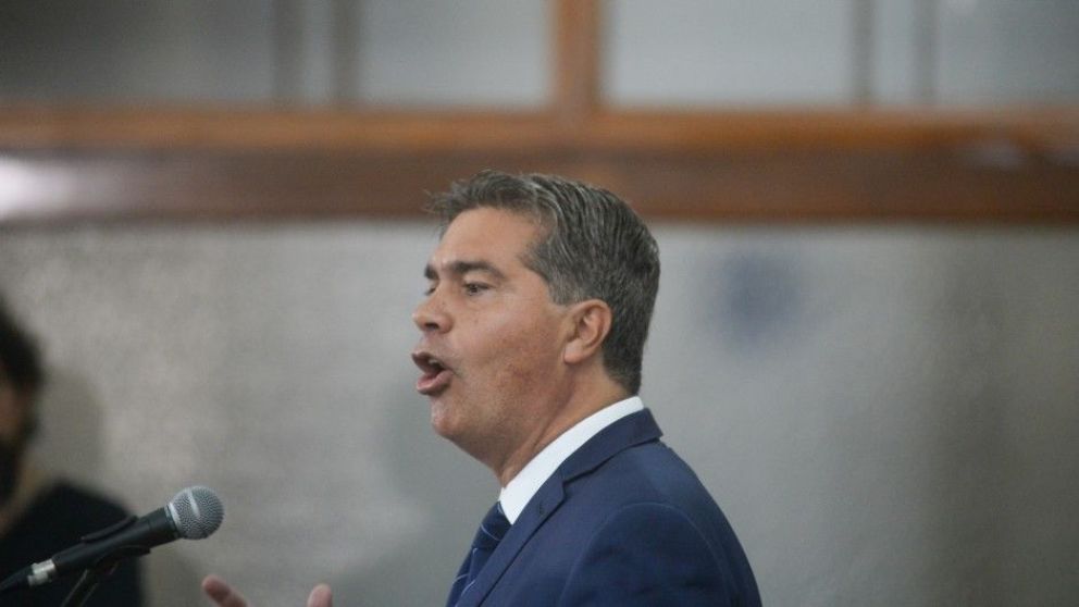 Una encuesta muestra que Capitanich lidera en Chaco, pero hay paridad con Juntos