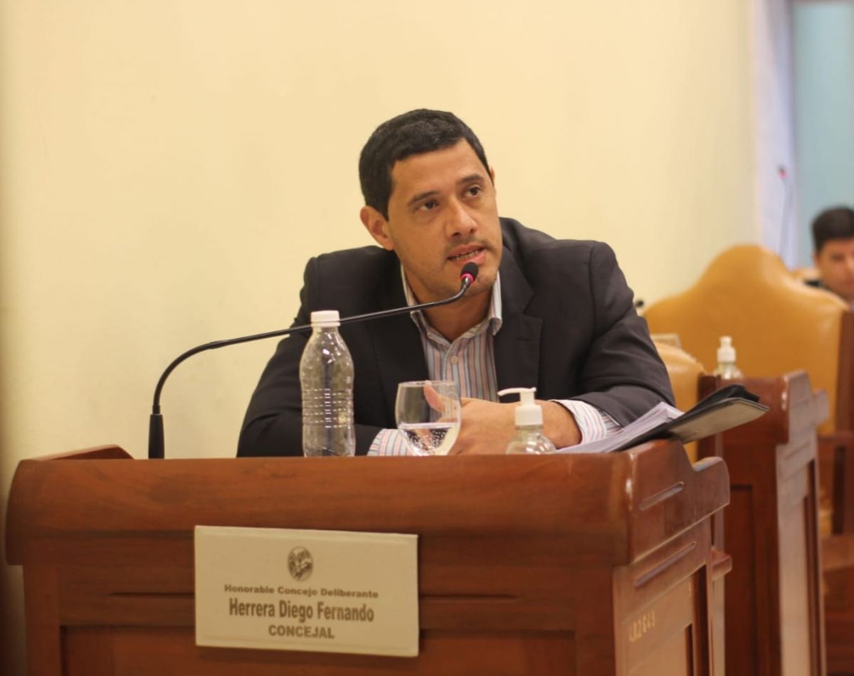Herrera: "El municipio tiene  que llamar a licitación porque esta empresa ya no va a mejorar su servicio y los usuarios no pueden seguir pagando por sus falencias"