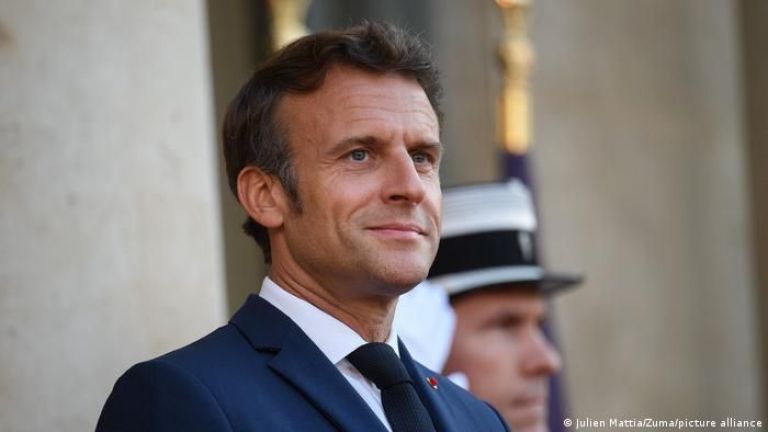 El Presidente reelecto de Francia, Enmanuel Macron, se enfrentó  con políticos de izquierda similares a los nuestros