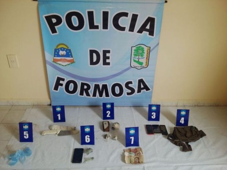 La policia desarticuló dos centros de comercialización de estupefacientes en Laguna Naineck