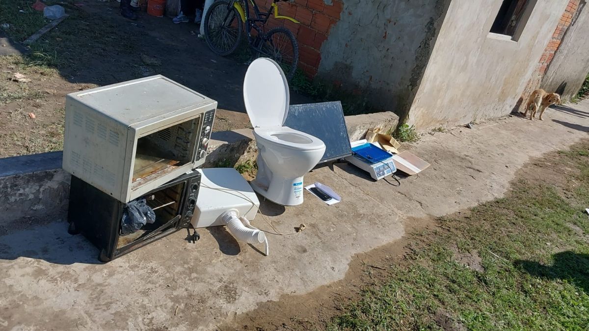 La Policía secuestró objetos robados y estupefacientes 