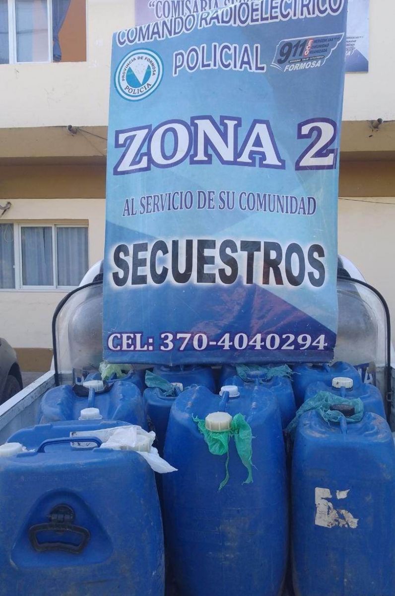 Más de 300 litros de combustible fueron secuestrados por la Policía