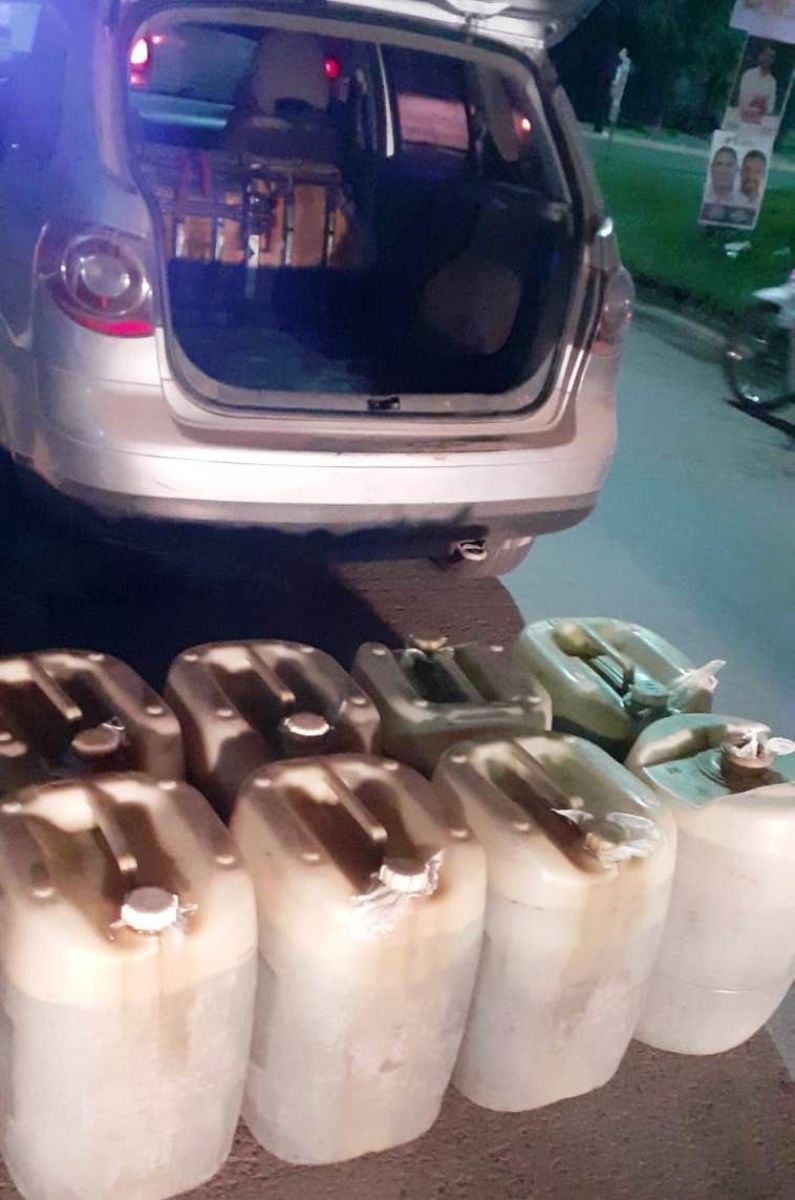 Secuestran 400 litros de nafta transportada en forma irregular
